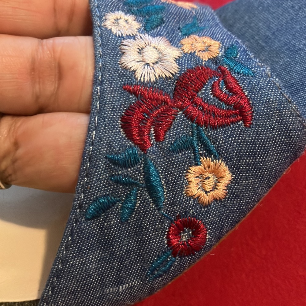 Denim embroidered sandals - Picture 7 of 9